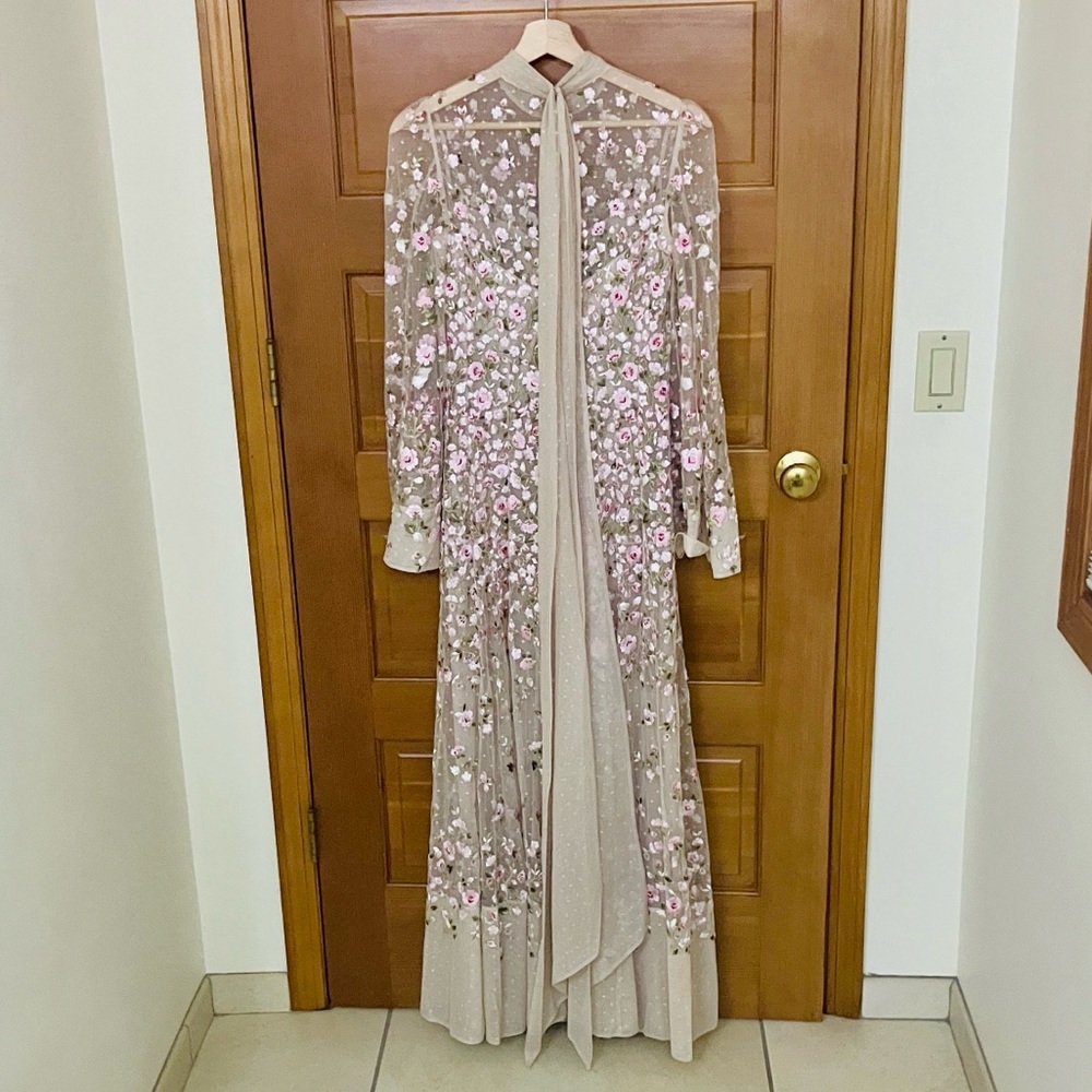Needle & Thread Size 4 Sylvia Rose Long Sleeve Ankle Maxi Gown in Champagne - Picture 5 of 8